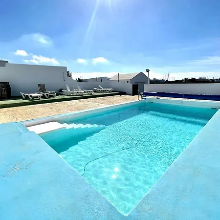Casa Rural Con Piscina Y Estupenda Vista A Volcan, Lanzarote * Tahiche