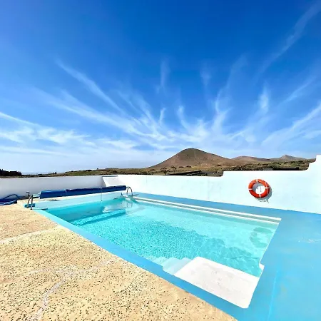 Casa Rural Con Piscina Y Estupenda Vista A Volcan, Lanzarote Εξοχικό σπίτι